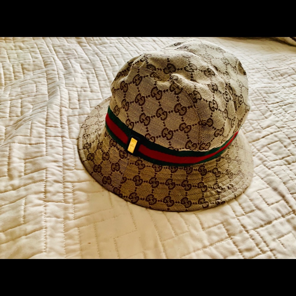 Gucci bucket hat